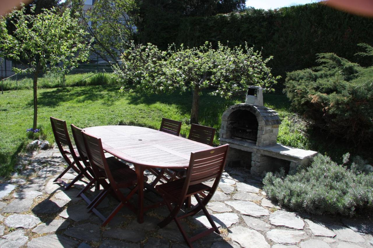 Chalet Avec Jardin Bourg-Saint-Maurice Exterior foto